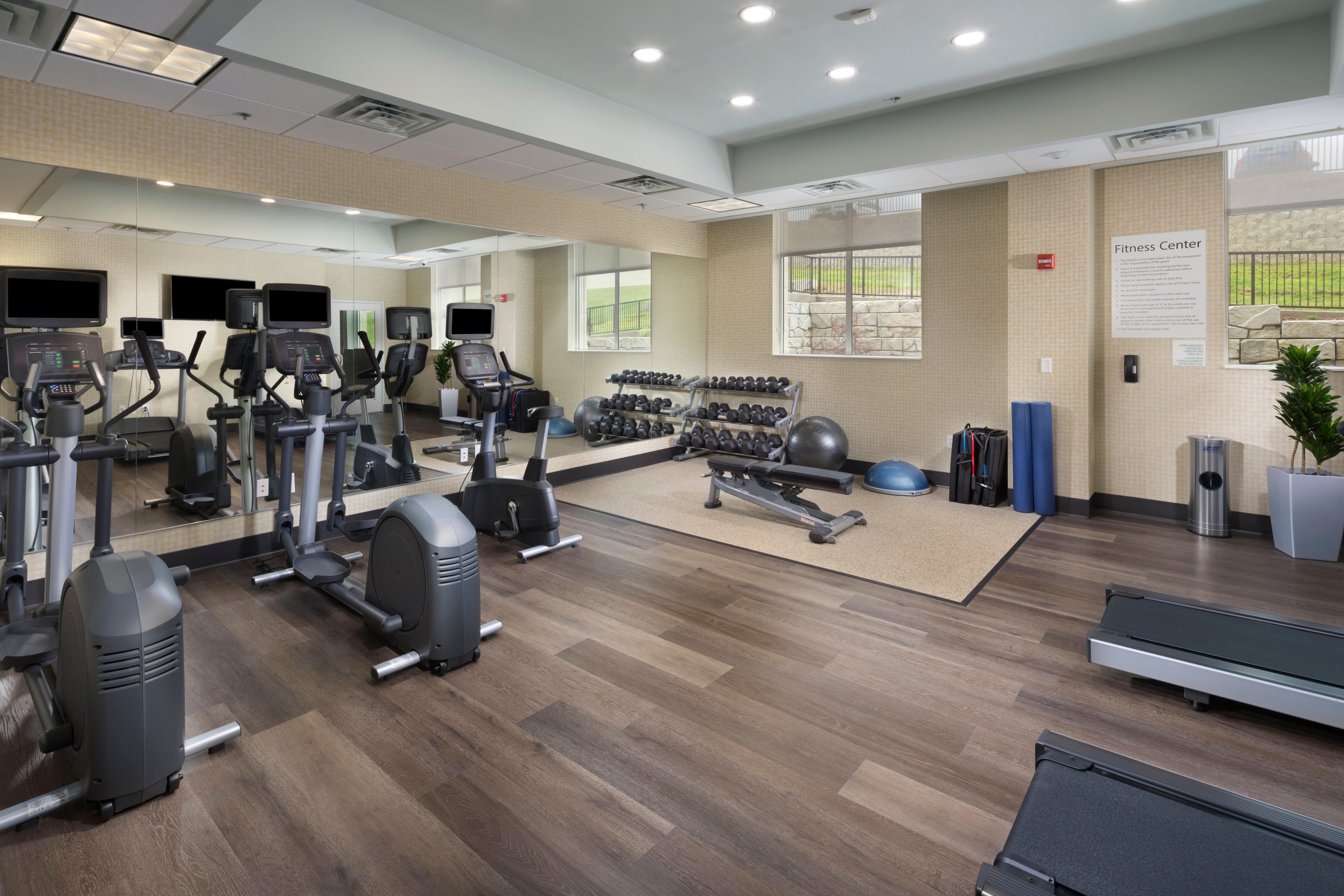 Holiday Inn & Suites Arden - Asheville Airport By Ihg Ngoại thất bức ảnh
